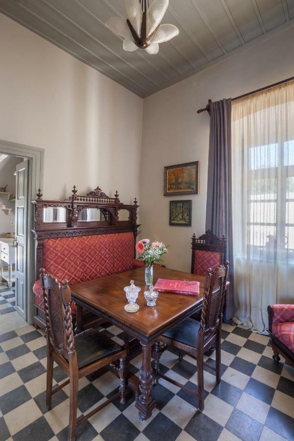 Willa Dellagracia Mansion In Poseidonia Syros Posidhonía Zewnętrze zdjęcie